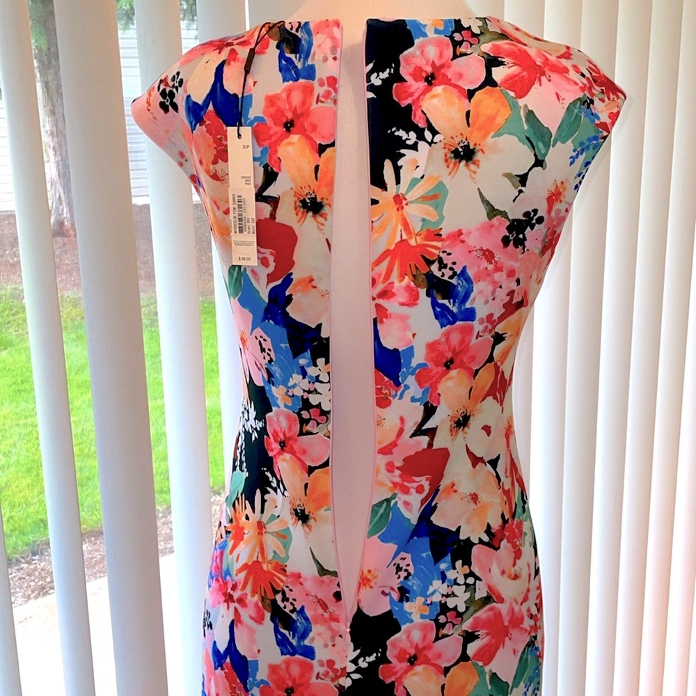 ❤️ Women’s NWT TAHARI V-Neck Dress Floral Print Sz S/P Floral Sleeveless Dress - Picture 6 of 15